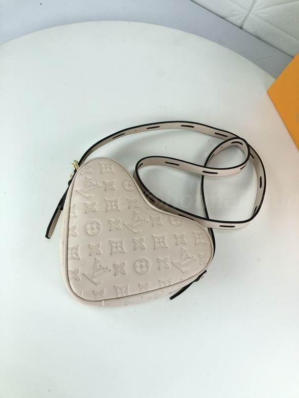 Louis Vuitton Handbags 134